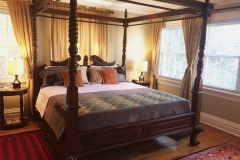 Toronto-Bed-and-Breakfast-Garden-View-01