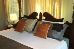 Toronto-Bed-and-Breakfast-Garden-View-04