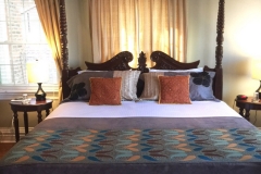 Toronto-Bed-and-Breakfast-Garden-View-05