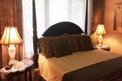 Toronto-Bed-and-Breakfast-Victorian-01